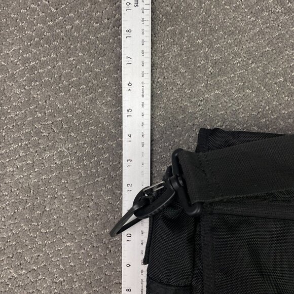 Nike Messenger Bag Black Departure Laptop Golf Crossbody Shoulder - Picture 7 of 16